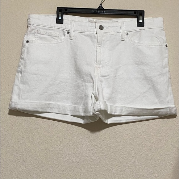 NWT-Lucky Brand White Boyfriend Shorts - Picture 4 of 13